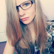 Profile Picture of Emily Bone (@EmilyMarieBone9) on Twitter