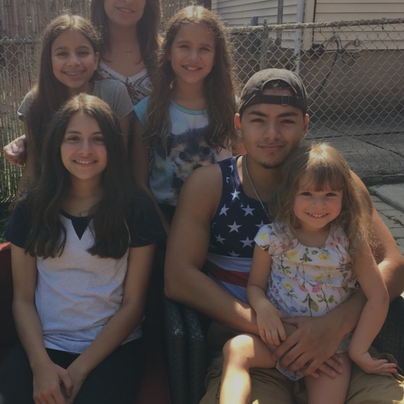 Profile Picture of Monica Valido (@monicavalido) on Poshmark