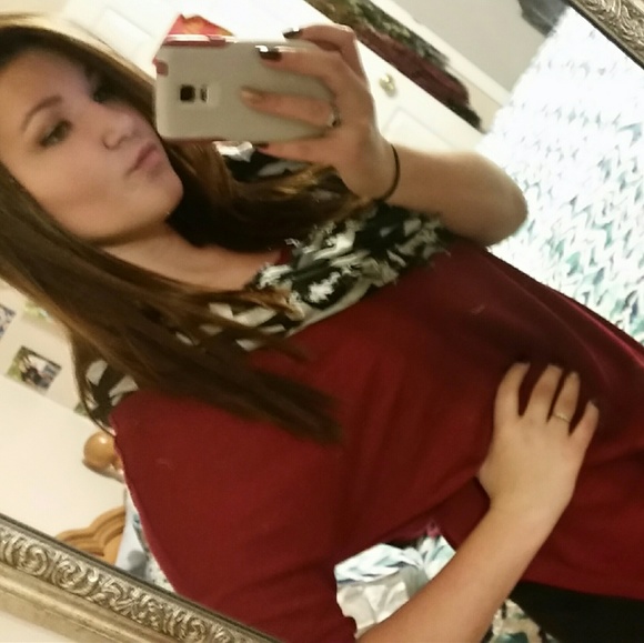 Profile Picture of Breanna Caccamo (@caccamo) on Poshmark