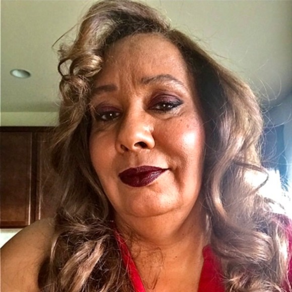 Profile Picture of Dawn Casper smith (@dawn90250) on Poshmark