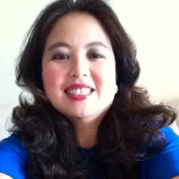 Profile Picture of Alice Abasolo (@abasol) on Poshmark