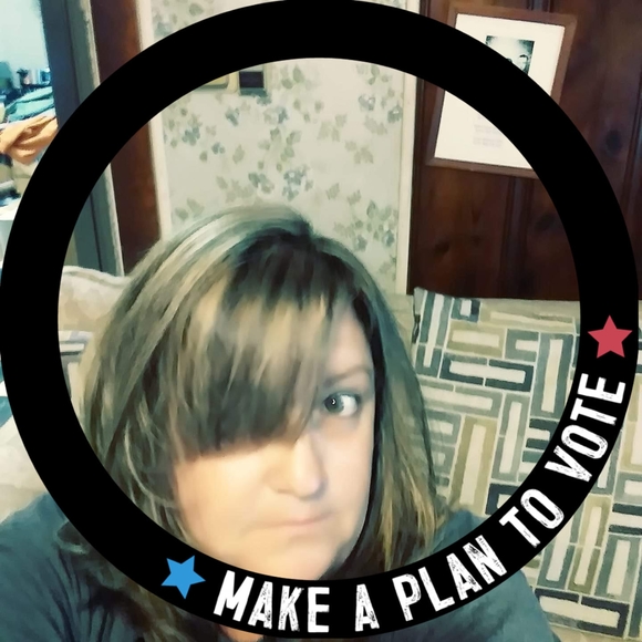 Profile Picture of Joann Allen (@joey_allen16) on Poshmark