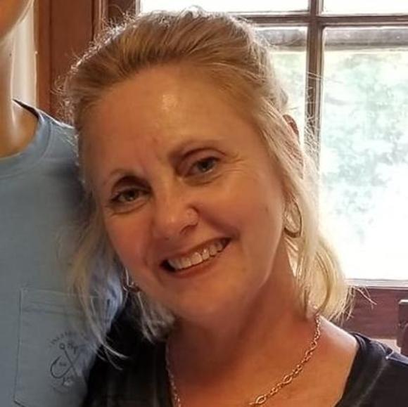 Profile Picture of Kim Ransom (@celebratelife2) on Poshmark