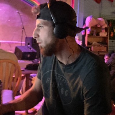 Profile Picture of Andrew Luckey (@luckey_andrew) on Twitter