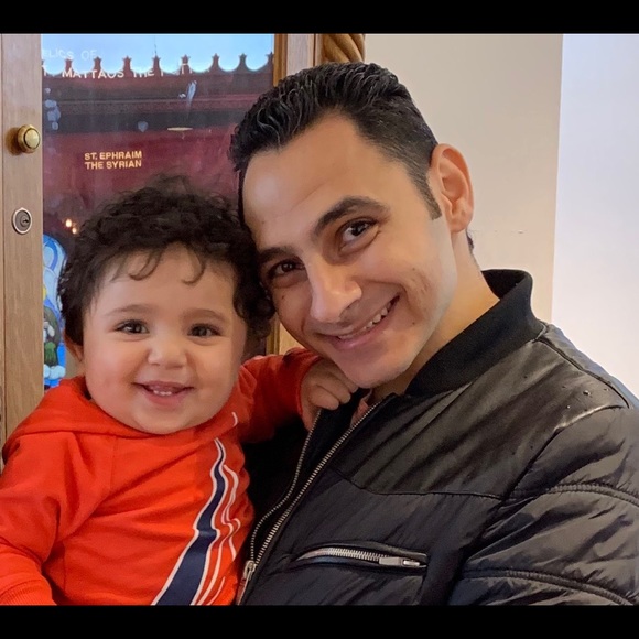 Profile Picture of Adel Botros (@adelbotros88) on Poshmark