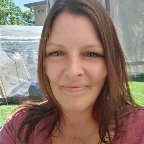 Profile Picture of Kim Chorney (@alberta74) on Poshmark