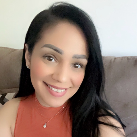 Jessica Coriano - Poshmark Profile Picture of Jessica Coriano (@corianojessica) on Poshmark