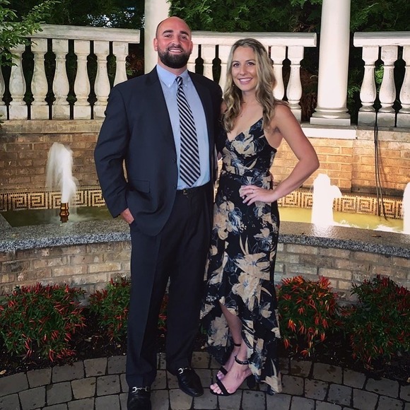 Profile Picture of Jen Calabrase (@jencalabrase) on Poshmark