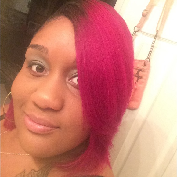 Profile Picture of Whitney Wiggins (@ishiesgurl88) on Poshmark