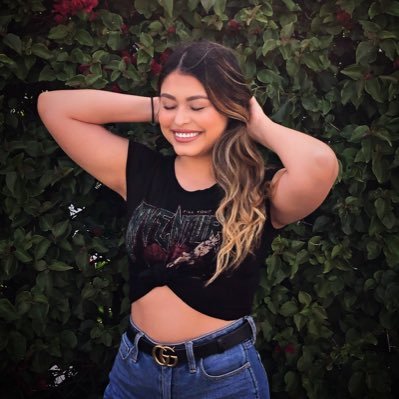 Profile Picture of Denise Gomez (@denisegomez_) on Twitter