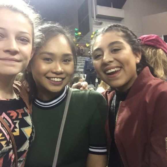 Profile Picture of Cara Macato (@cara_macato) on Poshmark