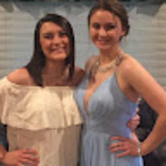 Profile Picture of Deborah Cadley (@deborahcadley) on Poshmark