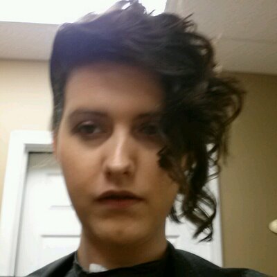 Profile Picture of Crystal Troxell (@cyrstaltroxell) on Twitter