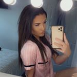 Profile Picture of hollydouglas (@hollydouglas_) on Instagram