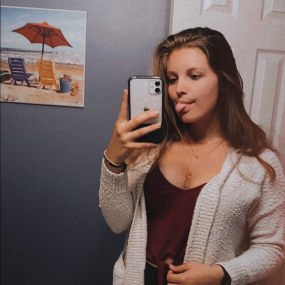 Profile Picture of Sarah Stansill (@sstansill) on Poshmark
