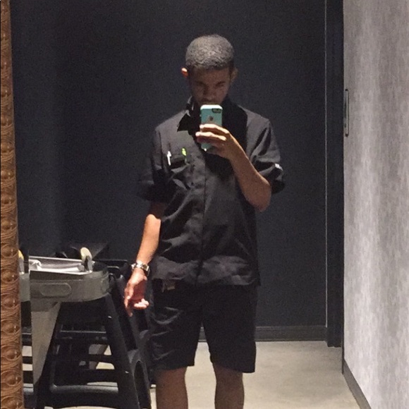 Profile Picture of Clarence Pollard (@yuknowdat) on Poshmark
