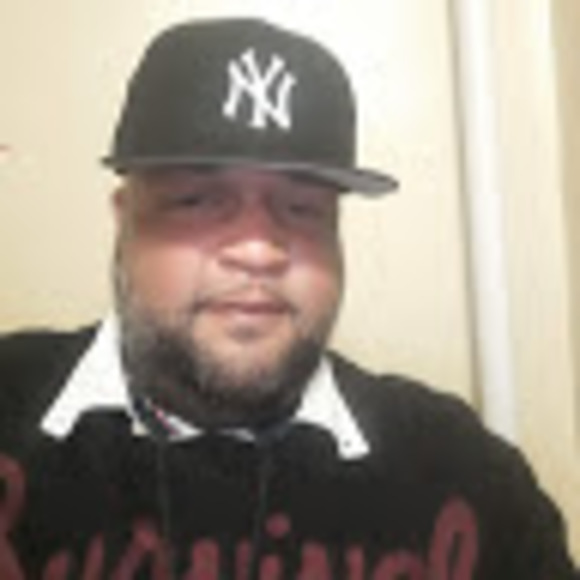 Fonz Jigga - Poshmark Profile Picture of Fonz Jigga (@fonzjigga) on Poshmark