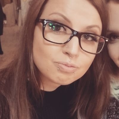 Profile Picture of Jennifer Wallace (@LadyLou707) on Twitter