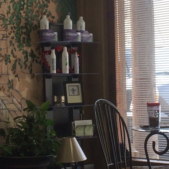 Profile Picture of Julissa Velasquez (@juls1881) on Poshmark