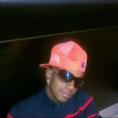 Profile Picture of Eric Cabell (@Esluttdick) on Twitter