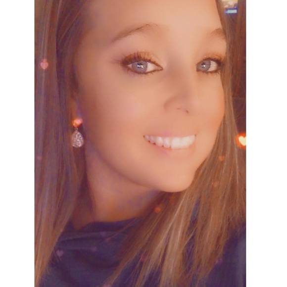 Profile Picture of Erica Jameson (@ericajameson) on Poshmark