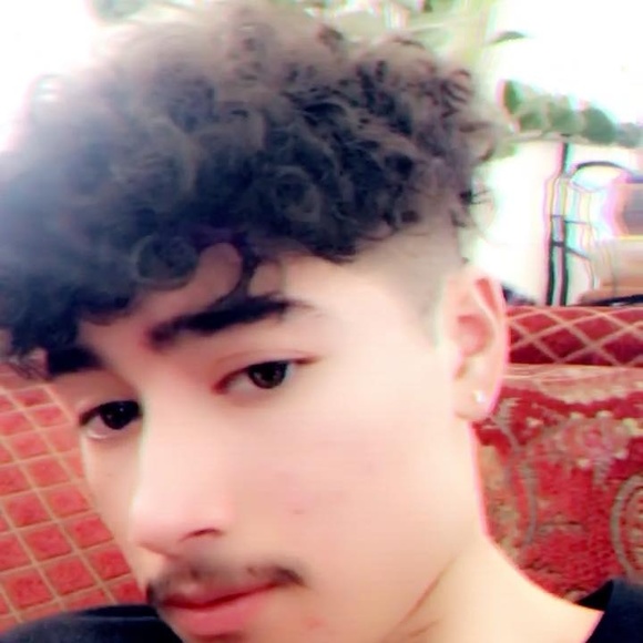 Profile Picture of Andrew Elias (@xxslimpokeyxx) on Poshmark