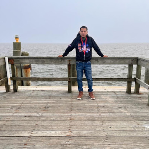 Profile Picture of Pablo Gonzales (@pablogonzale711) on Poshmark