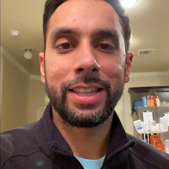 Profile Picture of Atif Ahmed (@atahmed) on Poshmark