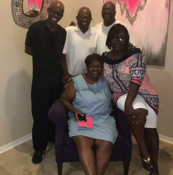 Profile Picture of James Sallins (@jamessallins) on Poshmark