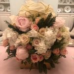 Profile Picture of Meredith McClure Floral Design (@meredithmcclurefloraldesign) on Instagram