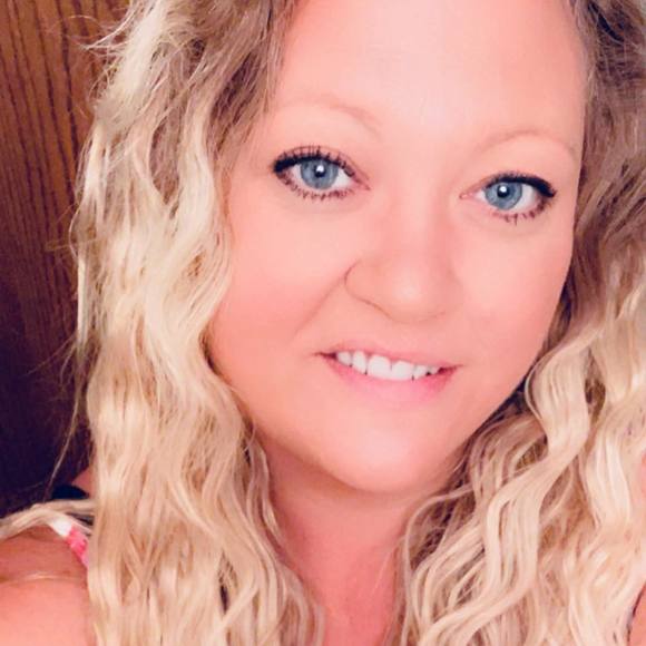 Profile Picture of Brooke Legler (@blegler) on Poshmark