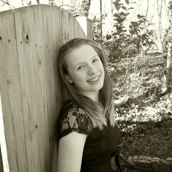 Profile Picture of Max Pabilonia (@max_wall) on Poshmark