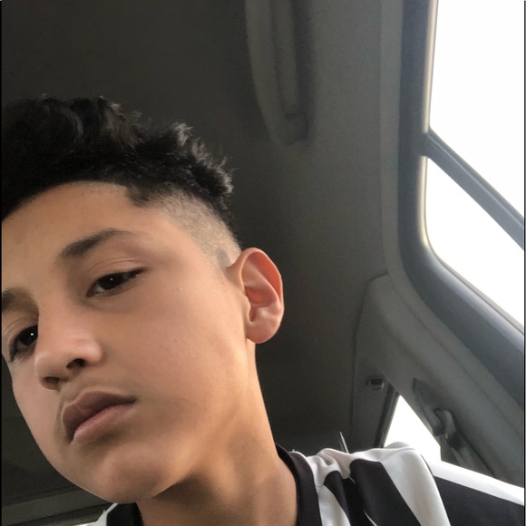 Profile Picture of Damain Requena (@slpdamain) on Poshmark