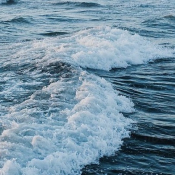 Profile Picture of Gracia Canovas (@graciacanovas) on Poshmark