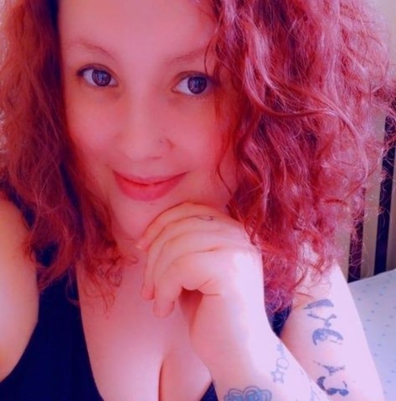 Profile Picture of Danielle Levasseur (@missdlevasseur) on Poshmark