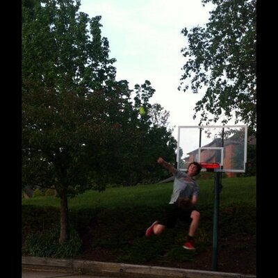 Profile Picture of Joe Deegan (@jdeeg33) on Twitter