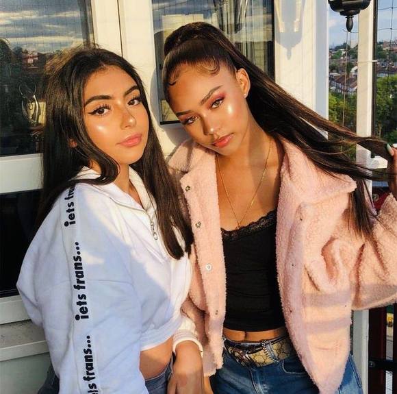 Profile Picture of Stasie Stasha (@lacurantes) on Poshmark