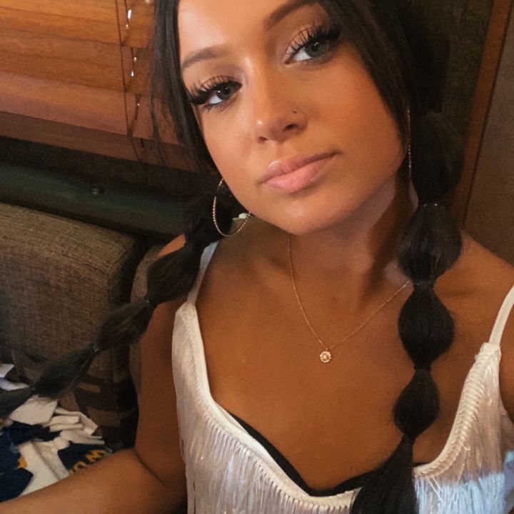 Kaylee Akins - Tiktok Profile Picture of Kaylee Akins (@@kayleeakins) on Tiktok