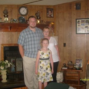 Ashley Hilliard - Myspace Profile Picture of Ashley Hilliard (@leigh8305) on Myspace