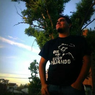 Profile Picture of Emmanuel Castillo (@choke_suck) on Twitter