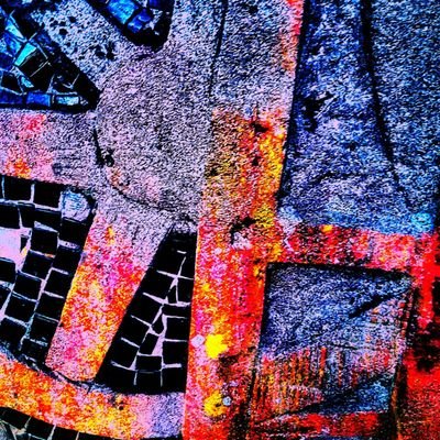 Profile Picture of Ros Gray (@RosaGlaucaPhoto) on Twitter