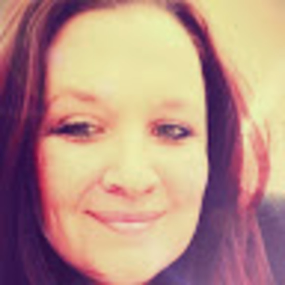 Profile Picture of Misty Dawn (@mistydawn912) on Poshmark