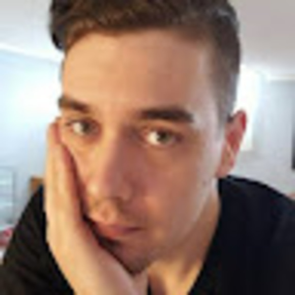 Profile Picture of Chris Meeks (@chris_meeks85) on Poshmark