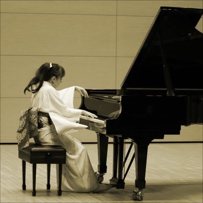 Profile Picture of HIDEKO SATO 佐藤ひでこ (@HidekoOfficial) on Twitter