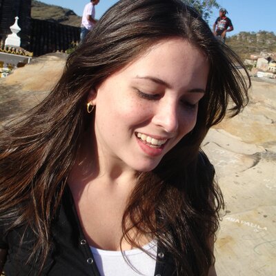 Profile Picture of Alexia Chagas (@Alexia_Maia) on Twitter