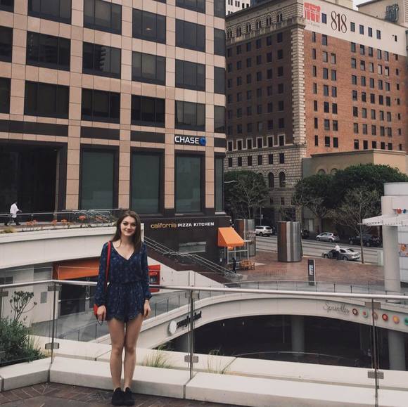 Profile Picture of Margarita Oleynik (@oleynik_m) on Poshmark