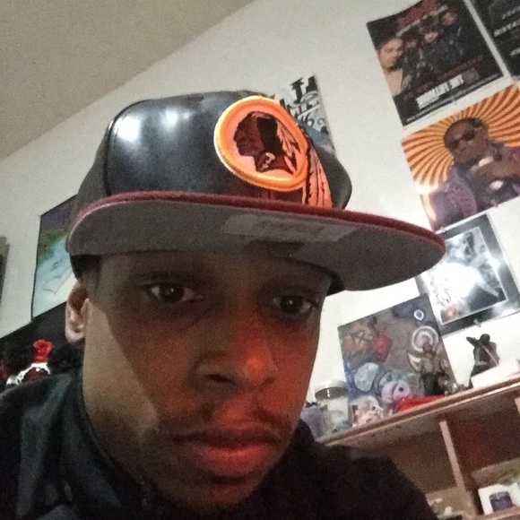 Profile Picture of Brandon Mimms (@bmimms65) on Poshmark