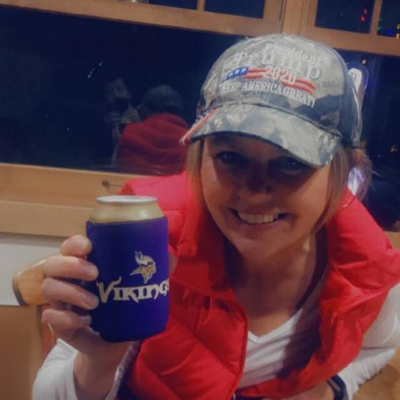 Profile Picture of Jamie Raduenz (@chajamrad07) on Poshmark