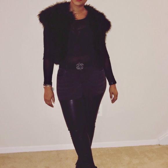 Profile Picture of Miko Miko (@heavenlychic11) on Poshmark