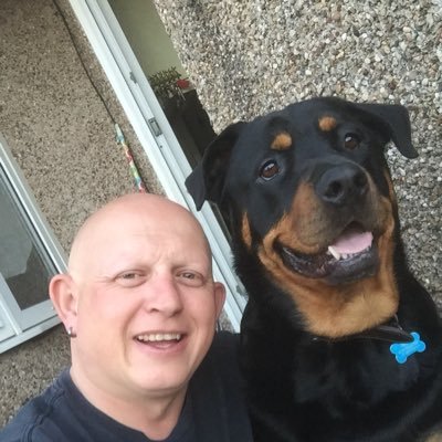 Profile Picture of Simon Griffiths (@OllieGriff73) on Twitter